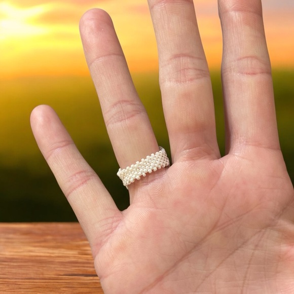 Gorgeous hand beaded ring from bali size 7 - Picture 2 of 2